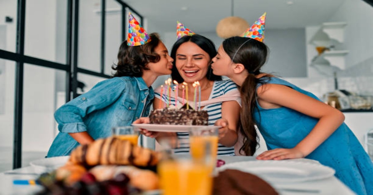 100 Süße Geburtstagswünsche für Mama an ihrem besonderen Tag