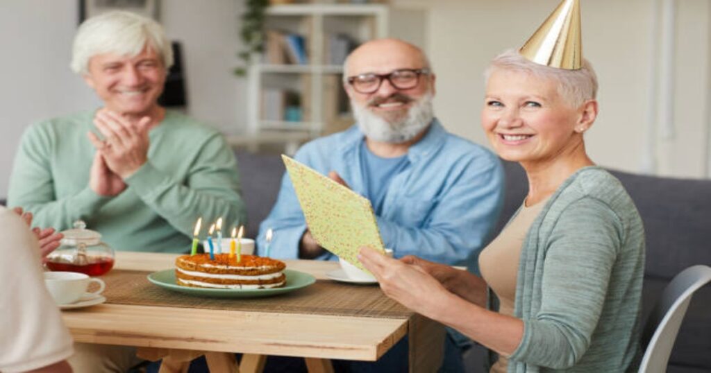 60 Geburtstag Frau Vortrag: Beste Tipps, Ratschläge & Beispiele für eine Unvergessliche Rede